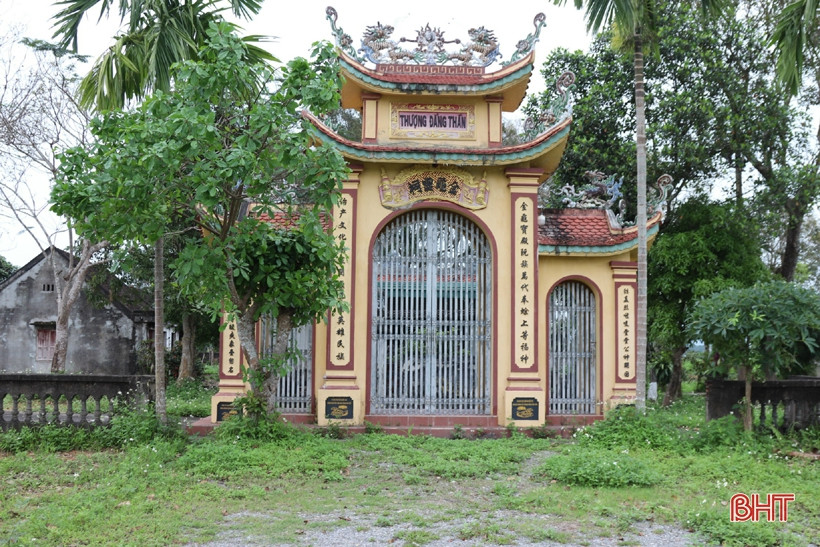 Khu di tích mộ và đền thờ Nguyễn Tuấn Thiện